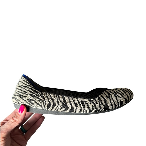 Rothy’s The Point Flats Zebra Print Black White Size 10 Sustainable Knit Shoes - Picture 1 of 5